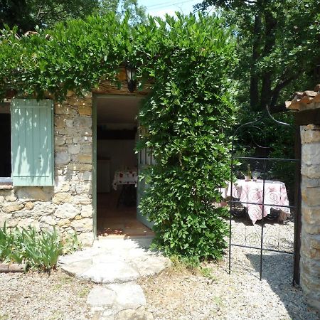 La Rose Des Vents Bed & Breakfast Montauroux Exterior photo