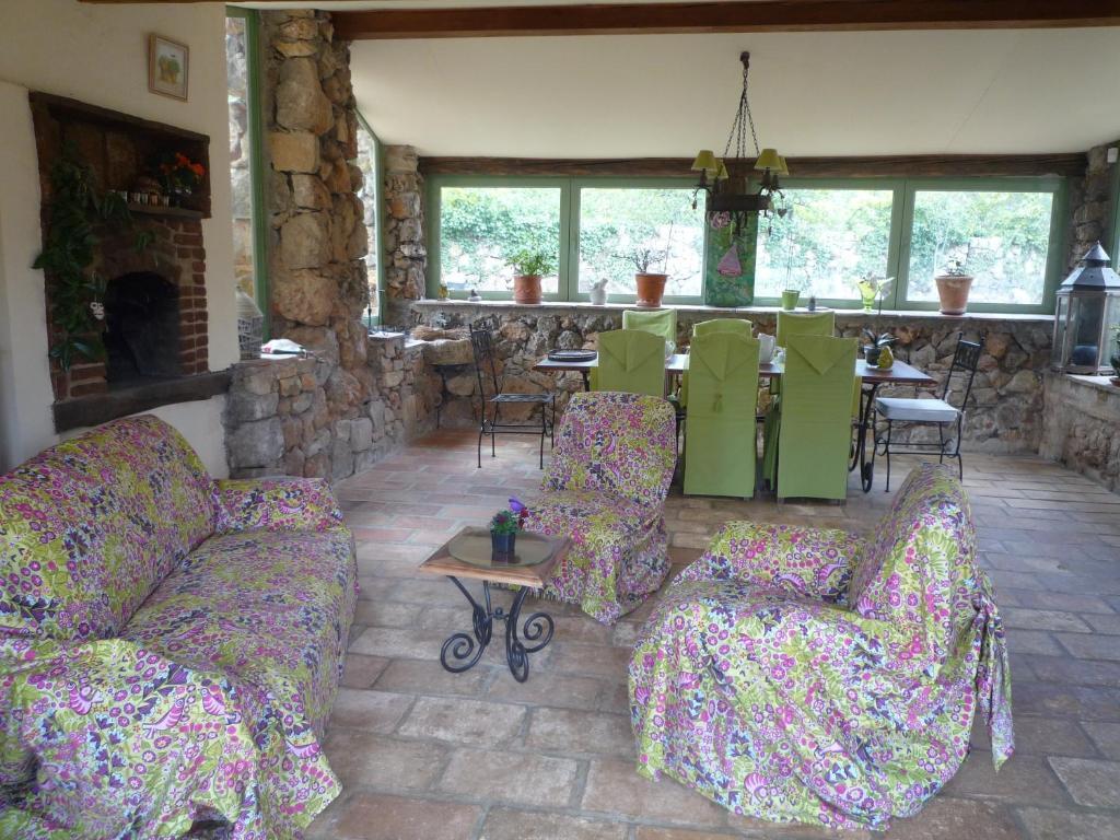 La Rose Des Vents Bed & Breakfast Montauroux Exterior photo