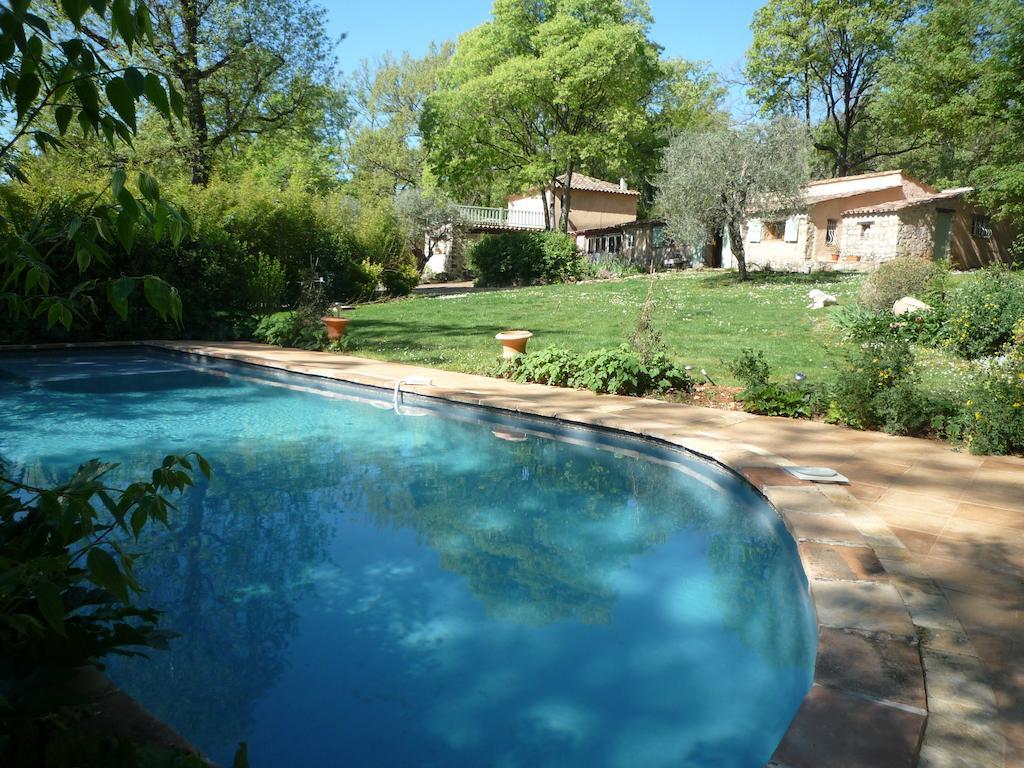 La Rose Des Vents Bed & Breakfast Montauroux Exterior photo